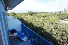 Nice flat on the fourth floor with lift and terrace